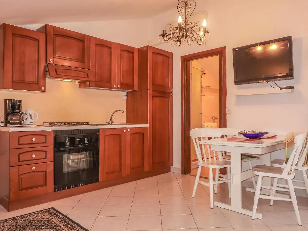 Apartment Dilly - Krk117 By Interhome Pinezici